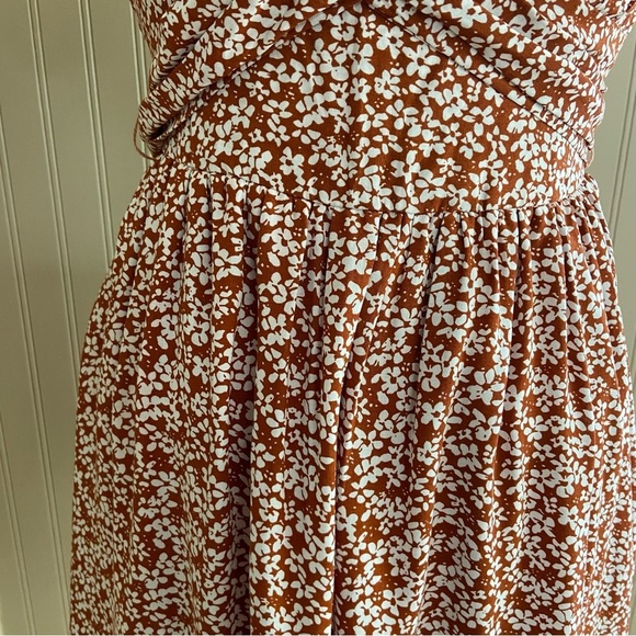 Endless Blu NWT Brown/Rust Coloured Floral Print Flowy Dress Size S - Picture 4 of 10